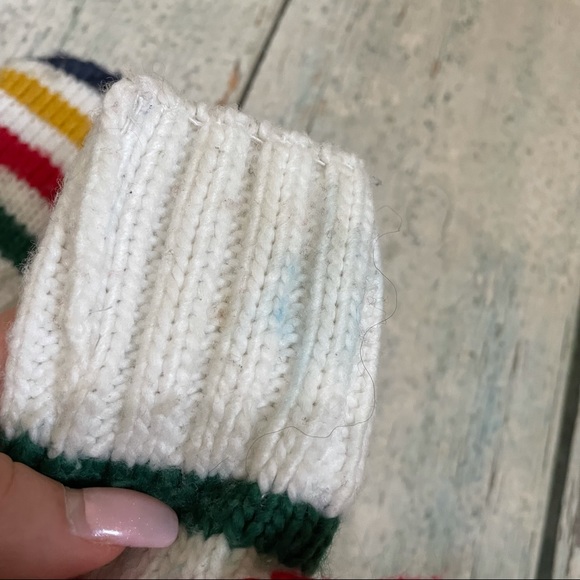 Hudson Bay Company mittens baby 12-24 months stripes red green blue yellow white - Picture 7 of 7